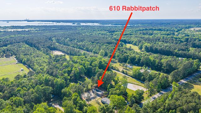 610 Rabbitpatch Lane, Saint Stephen, SC 29479