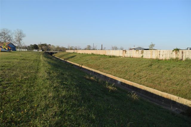 5706 S Acres Drive, Houston, TX 77048