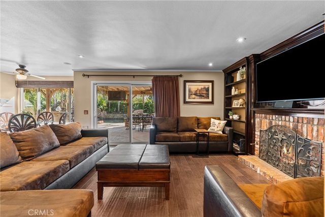 20344 Calhaven, Saugus, CA 91390