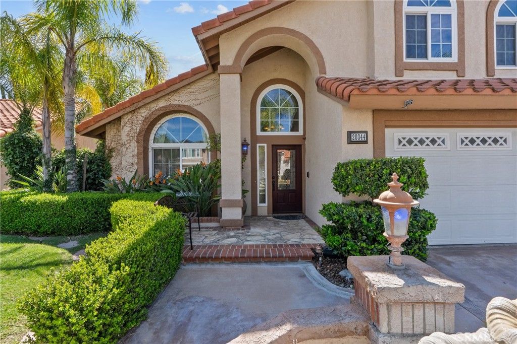 Image 13 of property listing at 20344 Calhaven, Saugus, CA 91390