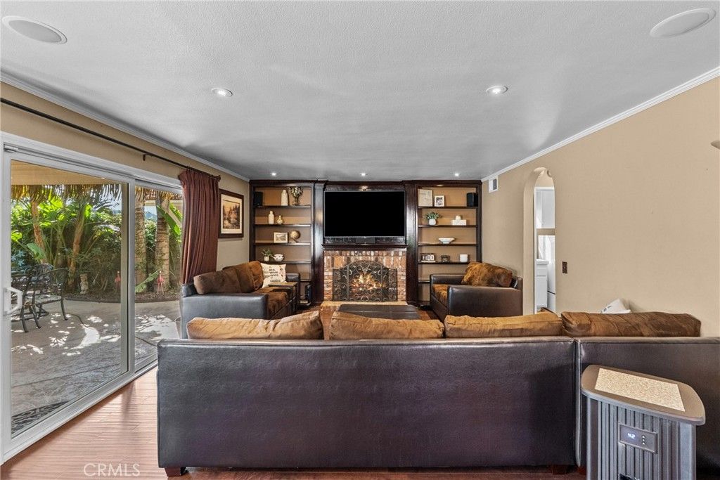 Image 30 of property listing at 20344 Calhaven, Saugus, CA 91390