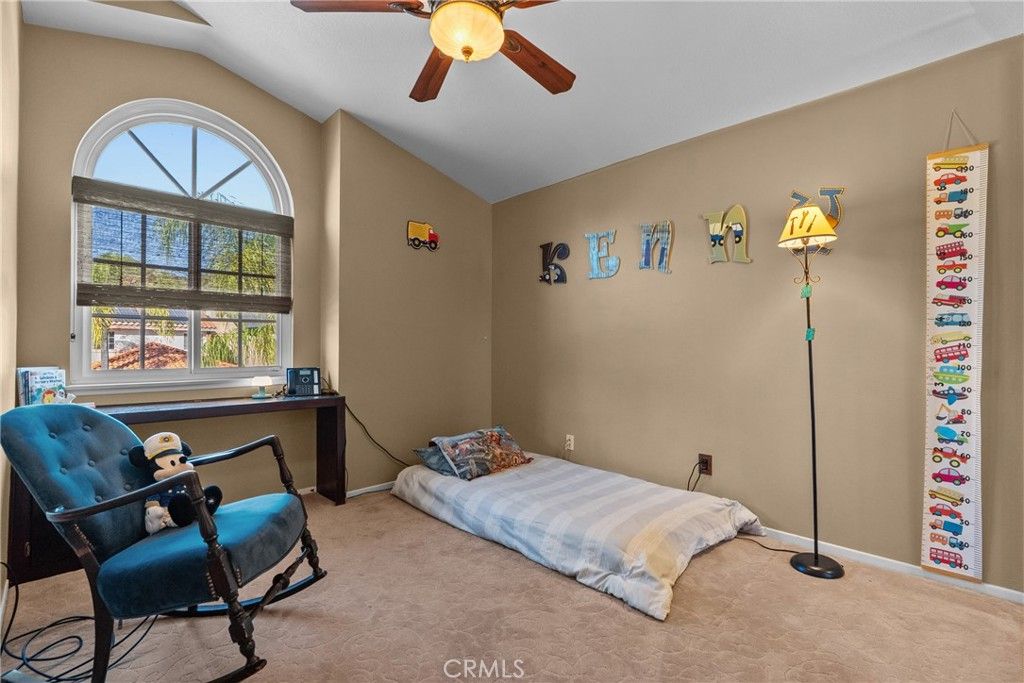 Image 38 of property listing at 20344 Calhaven, Saugus, CA 91390