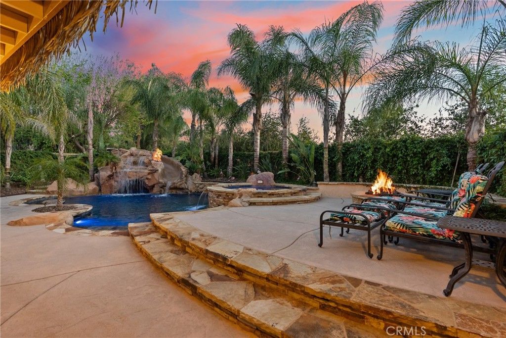 Image 4 of property listing at 20344 Calhaven, Saugus, CA 91390