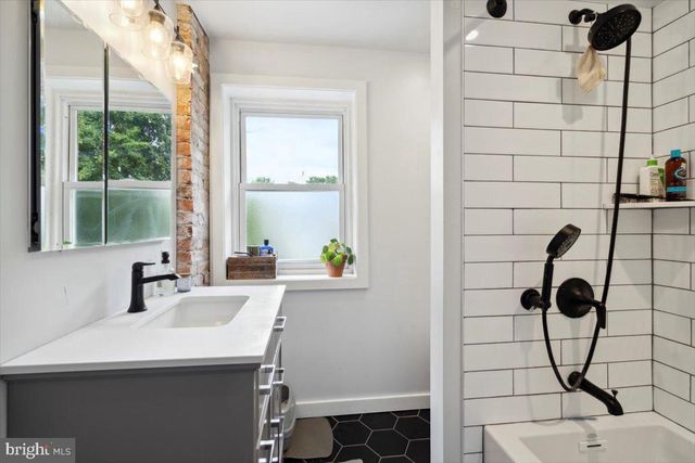 224 EDGEMONT AVE, Ardmore, PA 19003