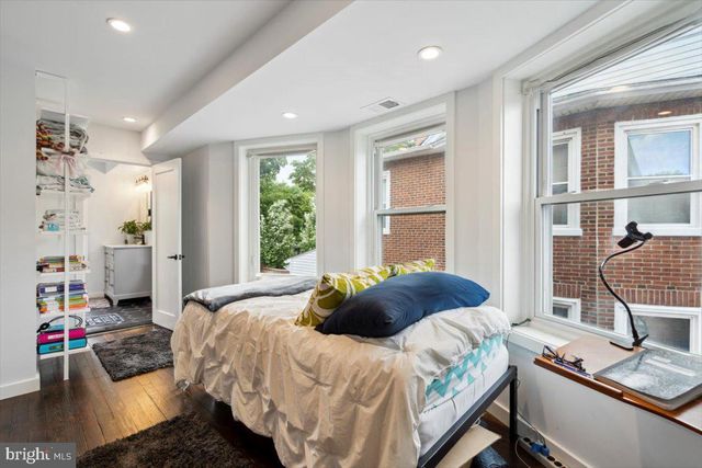 224 EDGEMONT AVE, Ardmore, PA 19003