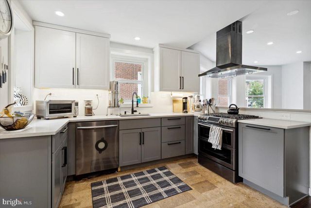 224 EDGEMONT AVE, Ardmore, PA 19003