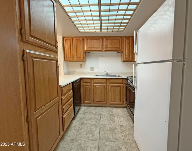 10330 W THUNDERBIRD Boulevard C128, Sun City, AZ 85351