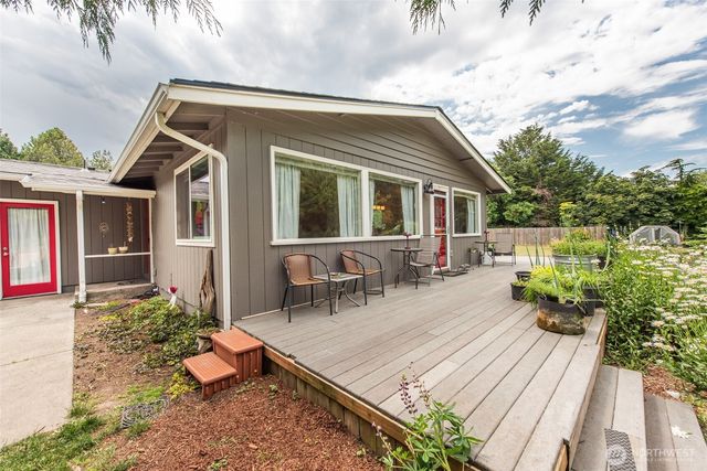 1201 Thornton Drive, Sequim, WA 98382