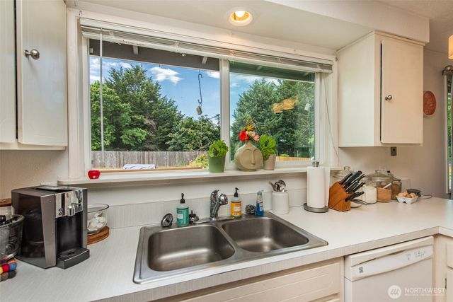 1201 Thornton Drive, Sequim, WA 98382