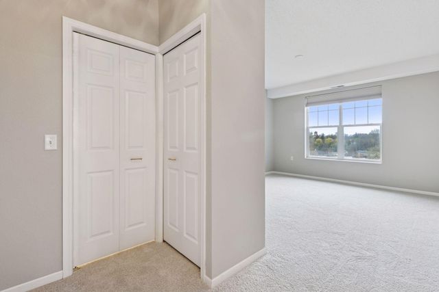 100 Clydesdale Trail 305, Medina, MN 55340