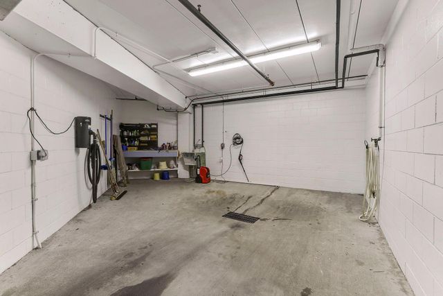 100 Clydesdale Trail 305, Medina, MN 55340