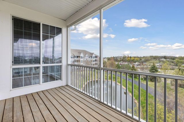 100 Clydesdale Trail 305, Medina, MN 55340