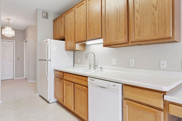 100 Clydesdale Trail 305, Medina, MN 55340