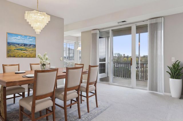 100 Clydesdale Trail 305, Medina, MN 55340