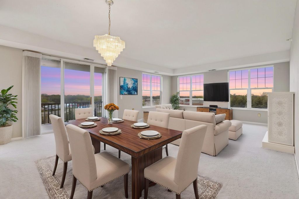 100 Clydesdale Trail 305, Medina, MN 55340