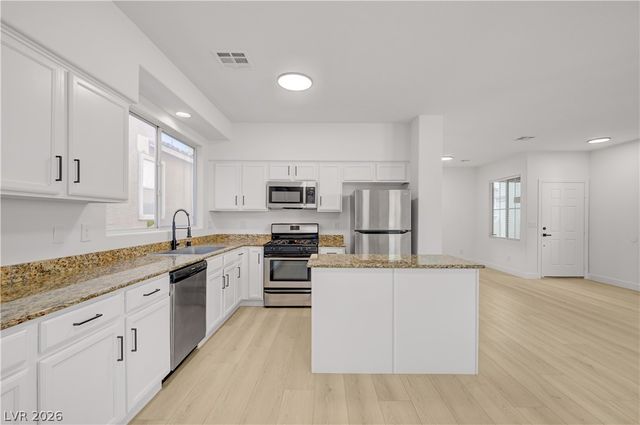 9553 Cabot Falls Avenue, Las Vegas, NV 89149