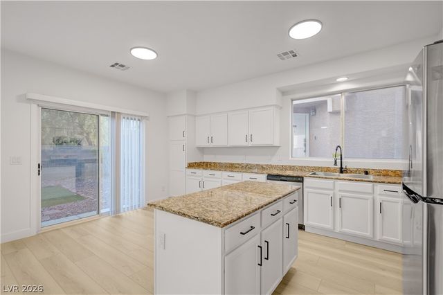9553 Cabot Falls Avenue, Las Vegas, NV 89149