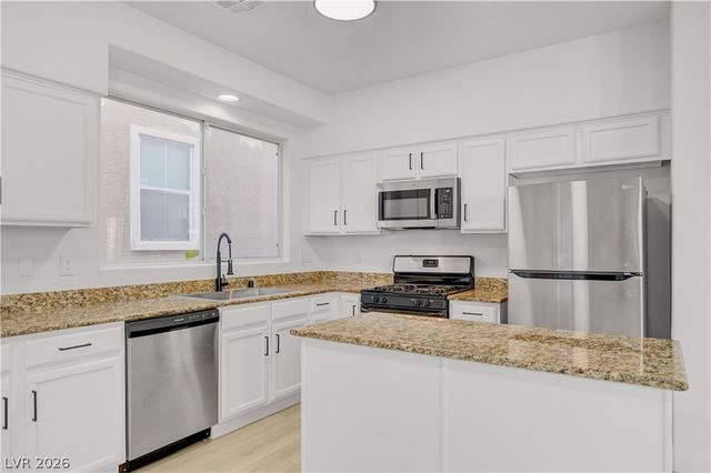 9553 Cabot Falls Avenue, Las Vegas, NV 89149