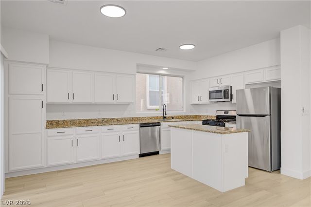 9553 Cabot Falls Avenue, Las Vegas, NV 89149