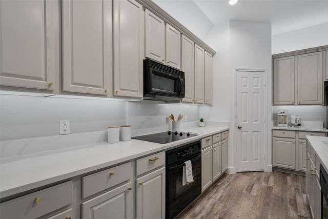 9402 Grosvenor Place, Frisco, TX 75035