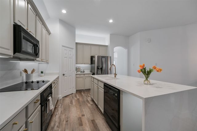 9402 Grosvenor Place, Frisco, TX 75035