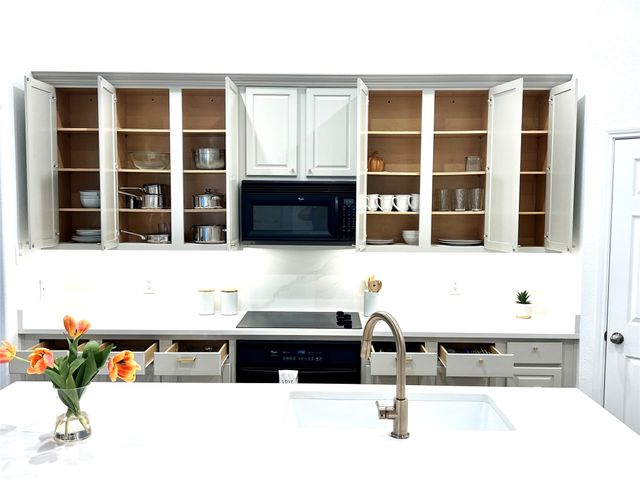 9402 Grosvenor Place, Frisco, TX 75035