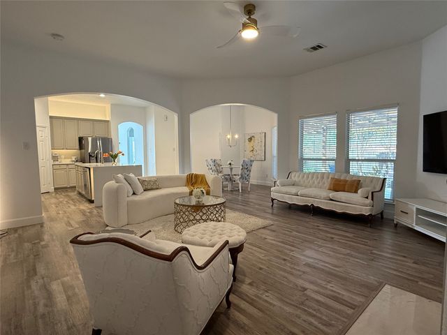 9402 Grosvenor Place, Frisco, TX 75035