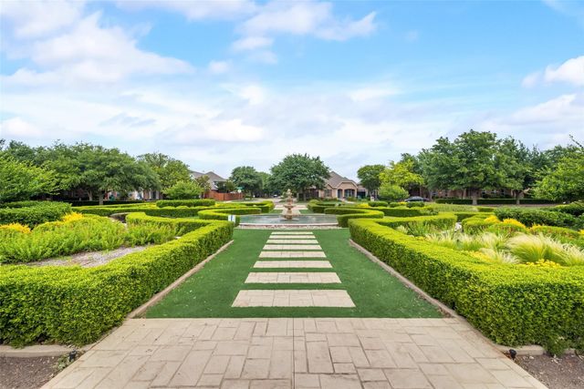 9402 Grosvenor Place, Frisco, TX 75035