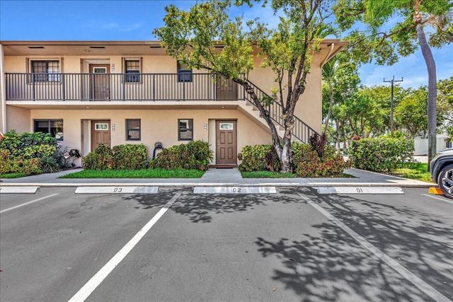 2965 NE 8th Terrace 101, Oakland Park, FL 33334