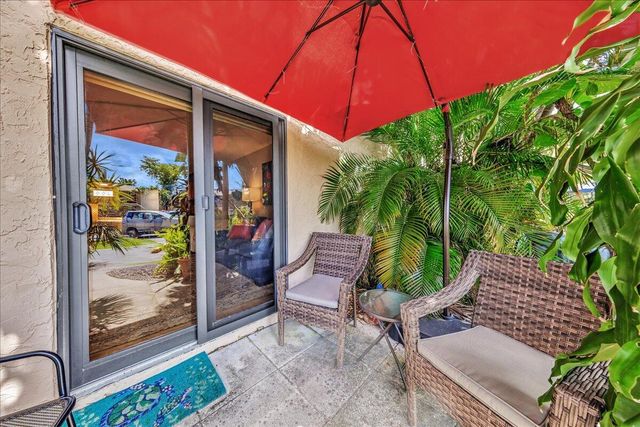 2965 NE 8th Terrace 101, Oakland Park, FL 33334