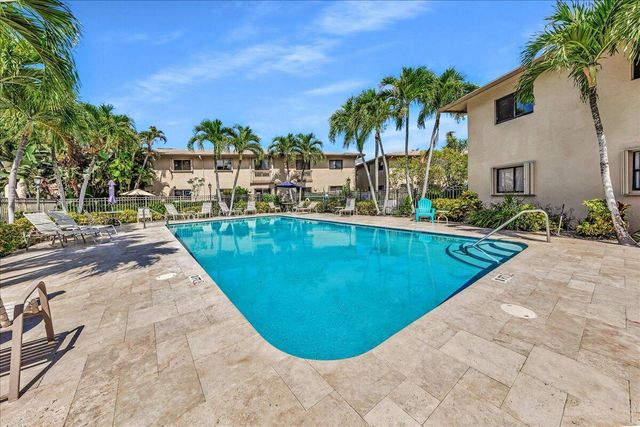 2965 NE 8th Terrace 101, Oakland Park, FL 33334