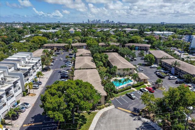 2965 NE 8th Terrace 101, Oakland Park, FL 33334