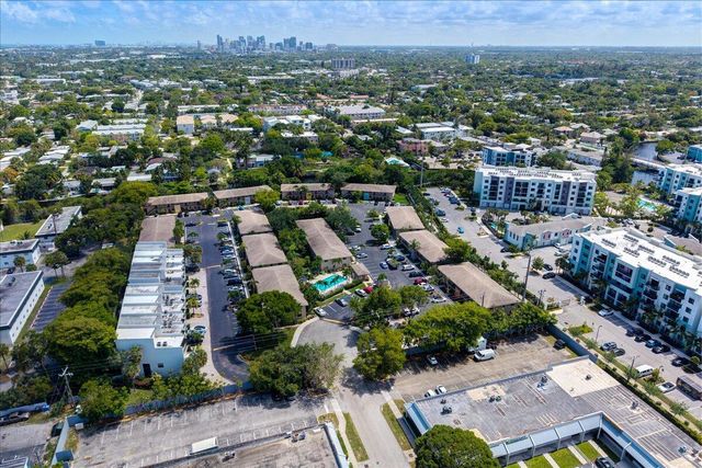 2965 NE 8th Terrace 101, Oakland Park, FL 33334