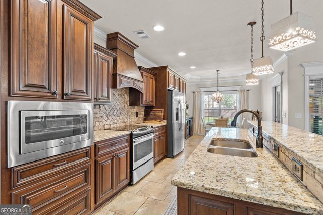 323 Grand Reserve Way, Kathleen, GA 31047