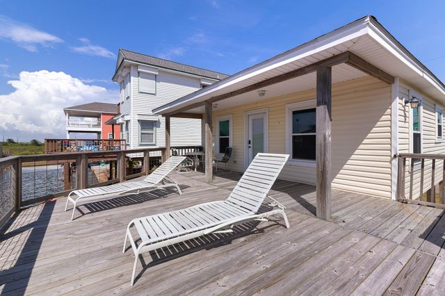 16711 Kingston Way, Jamaica Beach, TX 77554