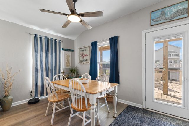 16711 Kingston Way, Jamaica Beach, TX 77554