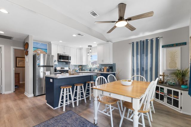 16711 Kingston Way, Jamaica Beach, TX 77554