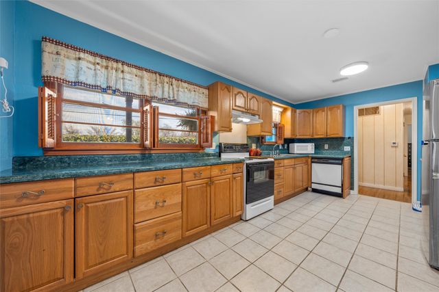 110 Butler Drive, Valley Mills, TX 76689