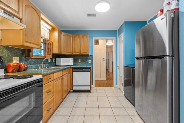 110 Butler Drive, Valley Mills, TX 76689