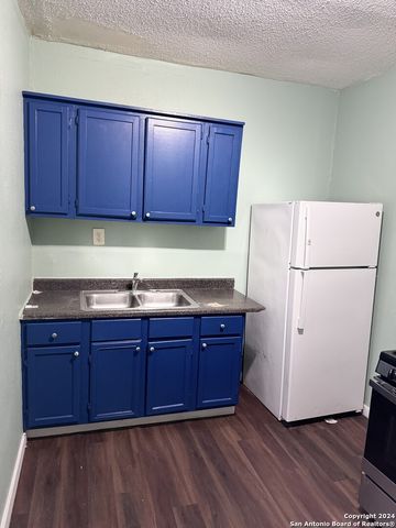 1902 Lennon Ave Unit 2, San Antonio, TX 78223