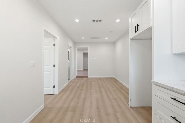 24305 Wabuska, Newhall, CA 91321