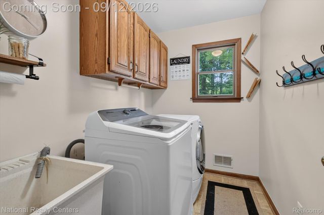 9321 Overdale Lane, Brighton Township, MI 48114