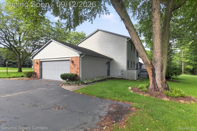 9321 Overdale Lane, Brighton Township, MI 48114