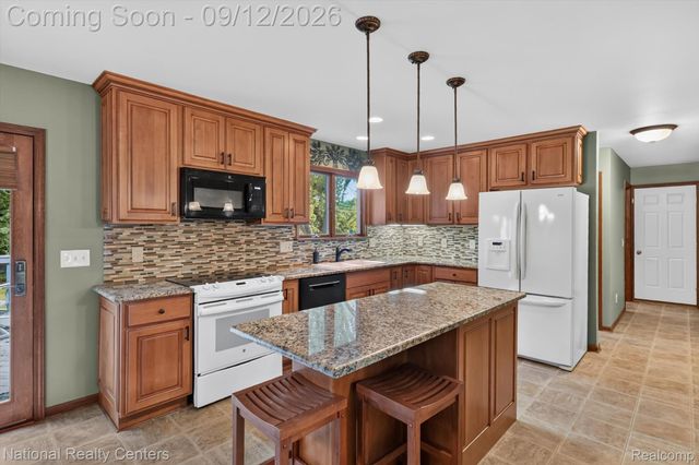 9321 Overdale Lane, Brighton Township, MI 48114