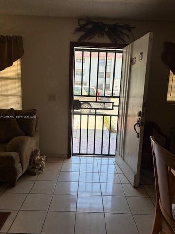 1460 N 43rd Pl 106, Hialeah, FL 33012