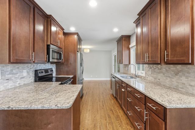 12 W 104th Street, Bloomington, MN 55420