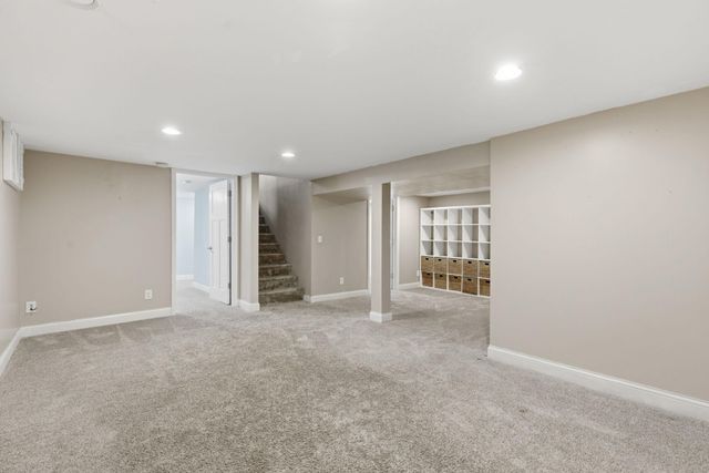 12 W 104th Street, Bloomington, MN 55420