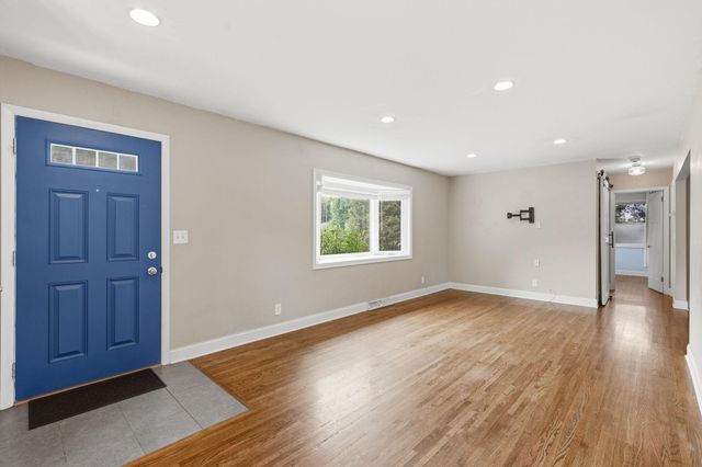 12 W 104th Street, Bloomington, MN 55420