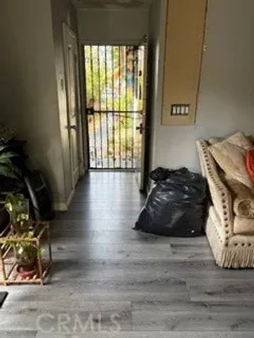 3436 8th, Los Angeles, CA 90018
