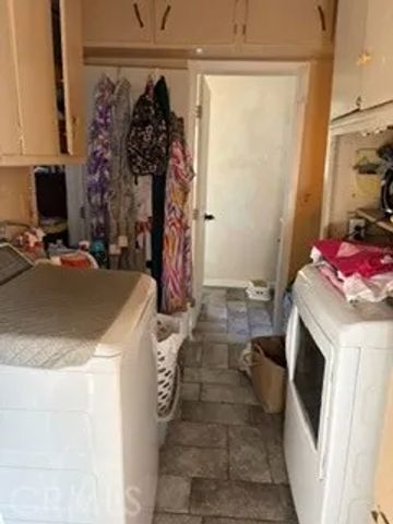 3436 8th, Los Angeles, CA 90018